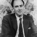 Carl Van Vechten photographer QS:P170,Q312851, Roald Dahl, marked as public domain, more details on Wikimedia Commons
https://commons.wikimedia.org/wiki/File:Roald_Dahl.jpg